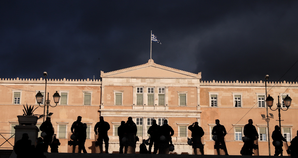 Λαοθάλασσα στους δρόμους κατά της καταστολής και της αστυνομικής βαρβαρότητας