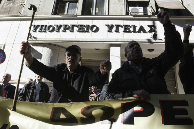 Πληρωμένες… ερωτήσεις, απλήρωτες απαντήσεις