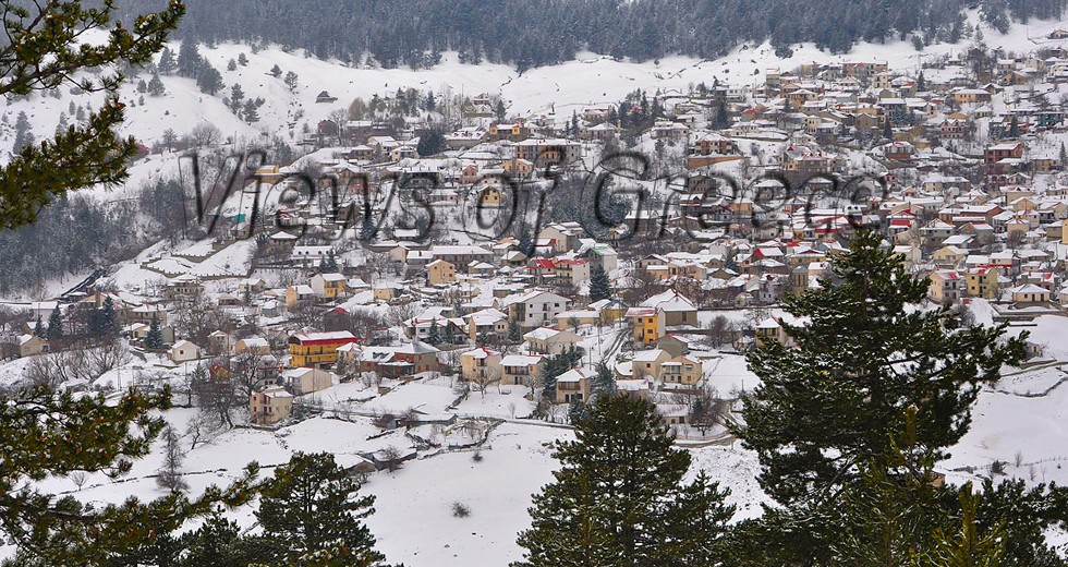 Στα ψηλότερα χωριά τις Ελλάδας τα πρώτα χιονισμένα τοπία