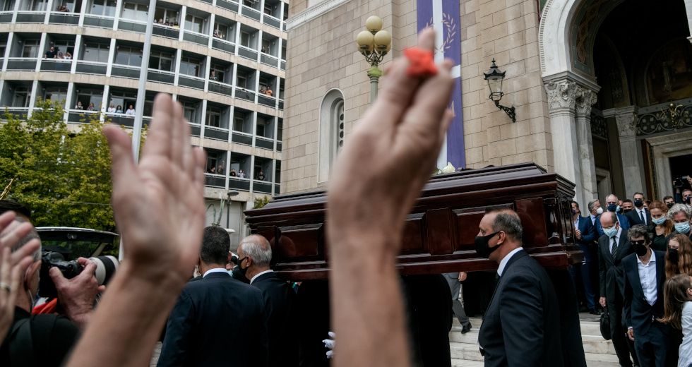 Μίκης Θεοδωράκης: Αθάνατος!