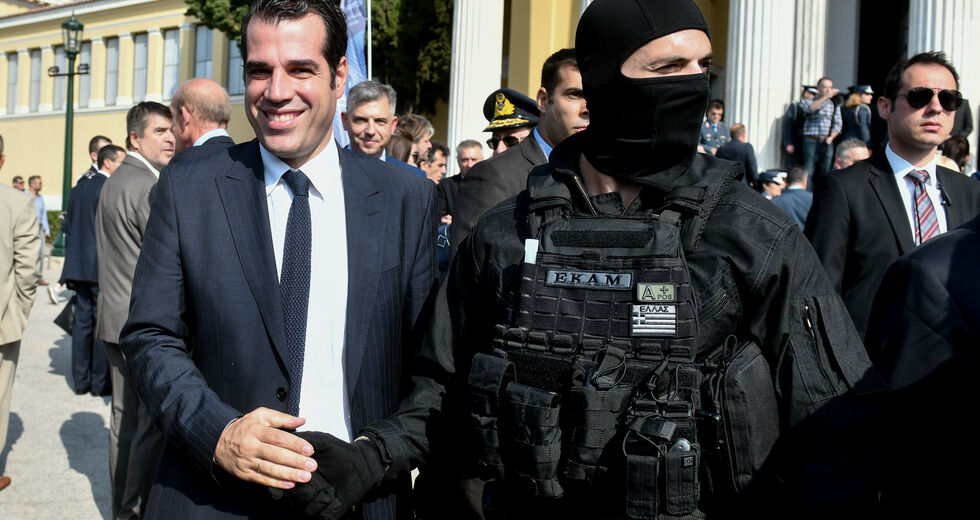 Σε γνωρίζω απ’ την κουκούλα