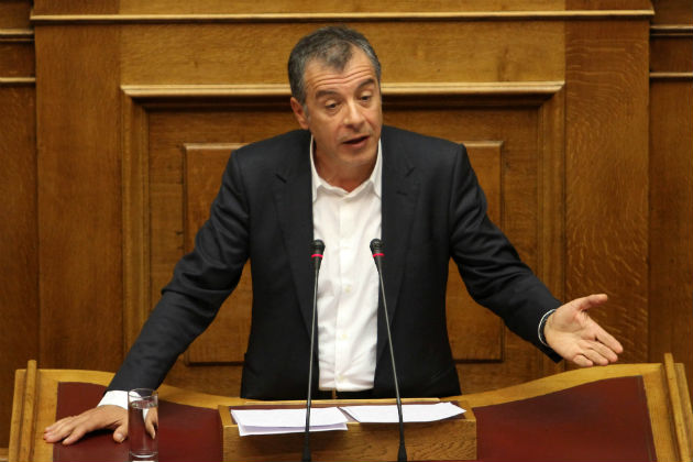 Πυρ ομαδόν από την ελάσσονα αντιπολίτευση κατά της κυβέρνησης