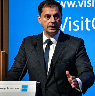 «Λιγότεροι ή δικαιότεροι φόροι και από ποιους;»