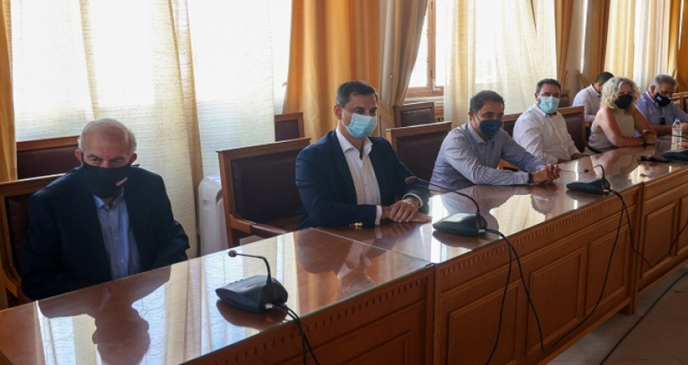Χ. Θεοχάρης-Κρήτη: Ο τουρισμός είναι ο γιατρός της οικονομίας, βασικός ο εμβολιασμός