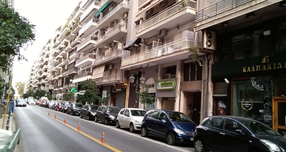 Κωδικός 6 και βόλτα στην άδεια Θεσσαλονίκη