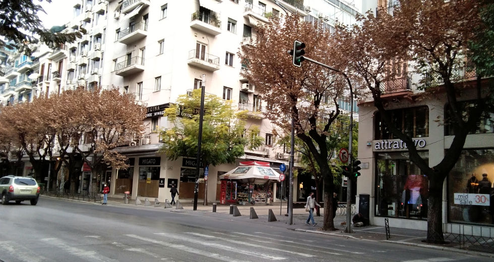 Κωδικός 6 και βόλτα στην άδεια Θεσσαλονίκη