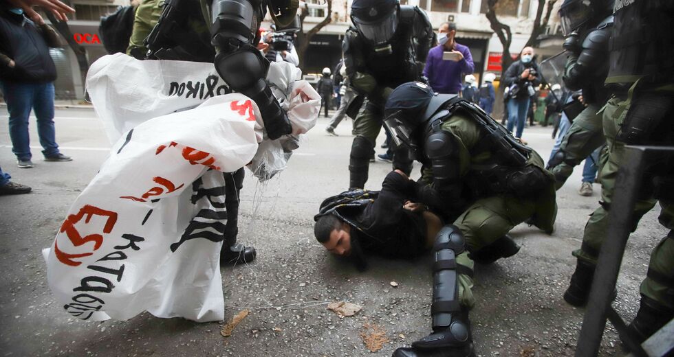 Προσαγωγές, συλλήψεις, πρόστιμα και πολλές προκλήσεις