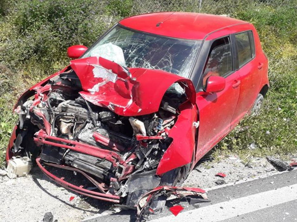 Σύγκρουση πυροσβεστικού οχήματος με Ι.Χ. στο Τυμπάκι
