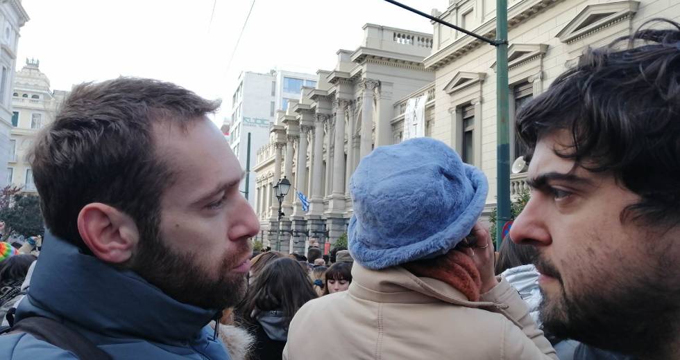 Δάκρυα, συγκίνηση και ένα δυνατό «Σε σας που μας ακούτε»