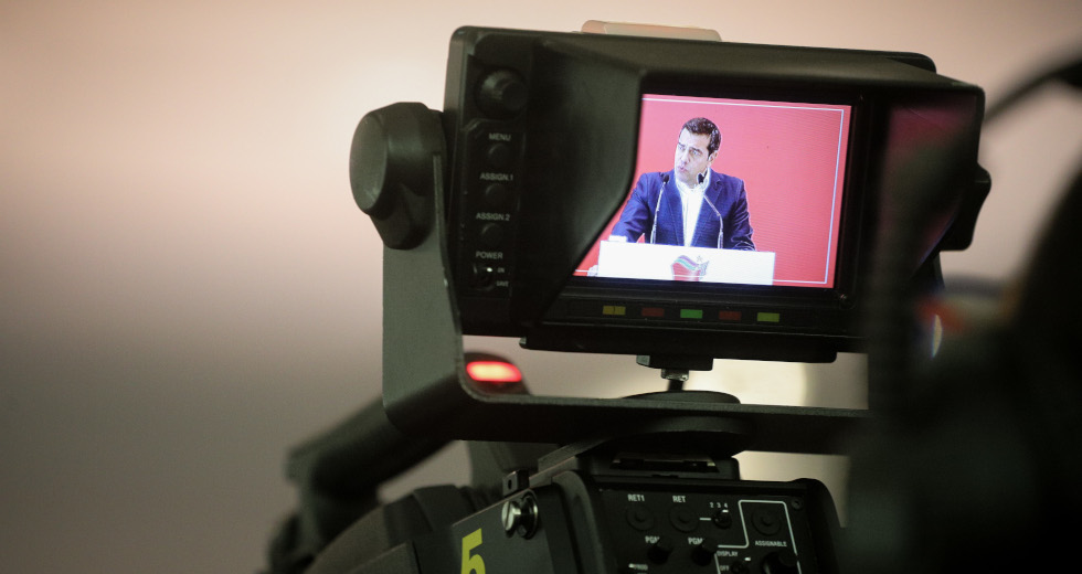 Τσίπρας προς Τασούλα: Αποκαταστήστε την κοινοβουλευτική τάξη