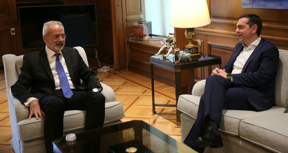Τσίπρας: Μείζον εθνικό και θεσμικό ζήτημα οι εκβιασμοί και η στοχοποίηση