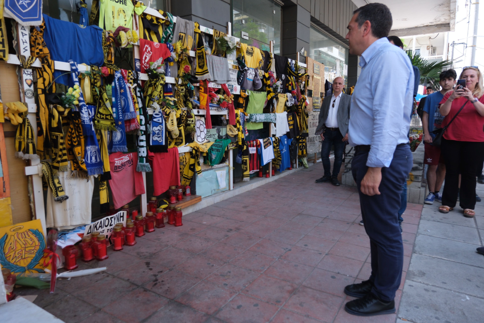 Στον τόπο της δολοφονίας του Άλκη ο Αλέξης Τσίπρας