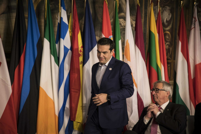 Ικανοποίηση Μαξίμου για την παρουσία Τσίπρα στη Ρώμη