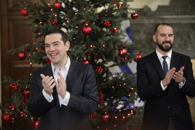 Κάλαντα και χοροί στο Μαξίμου
