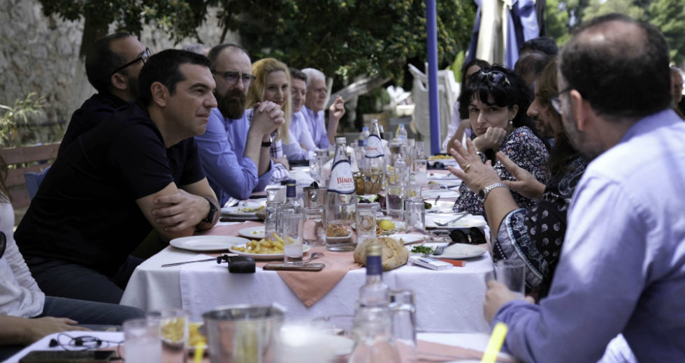 Λίγο πριν από την ετυμηγορία της κάλπης