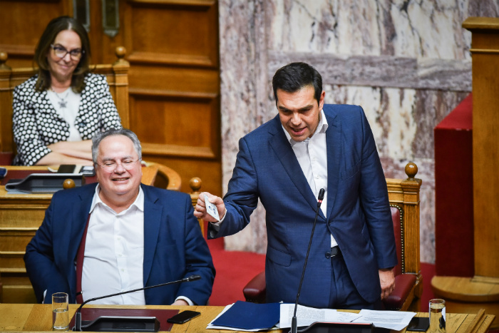 «Μετωπική» με προσωπικές αιχμές