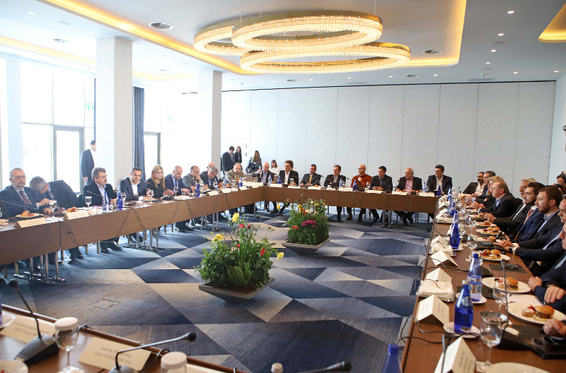Τσίπρας σε επιχειρηματίες: Να αδράξετε τις ευκαιρίες από τη Συμφωνία των Πρεσπών