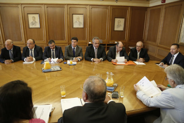 Σύσκεψη στην ΤτΕ για τις επιπτώσεις των capital controls