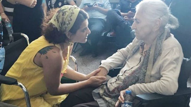 Φωτογραφία με τον εθνικιστή τραμπούκο