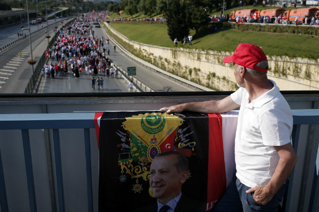 Στο όνομα της… Δημοκρατίας