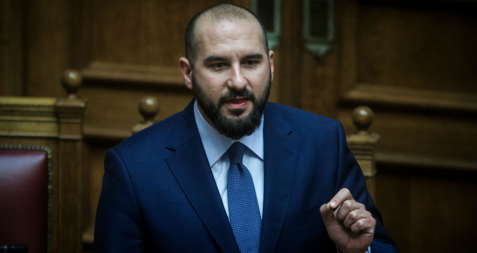 Πρώτα στον Πρόεδρο, μετά η παρουσίαση του προγράμματος