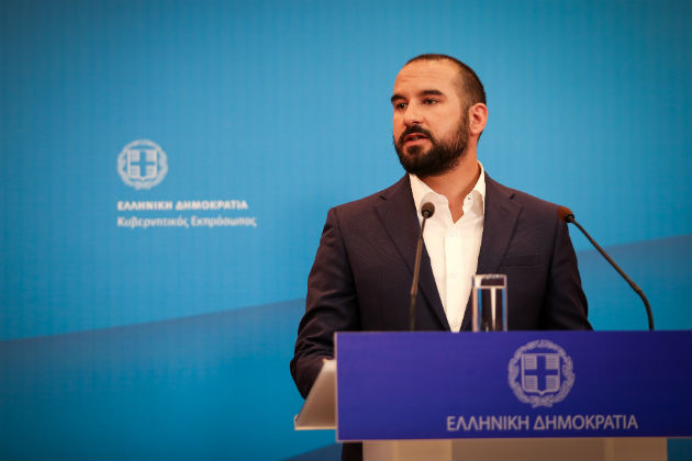Ανταλλαγή «πυρών» οκτώ μέρες μετά την καταστροφή