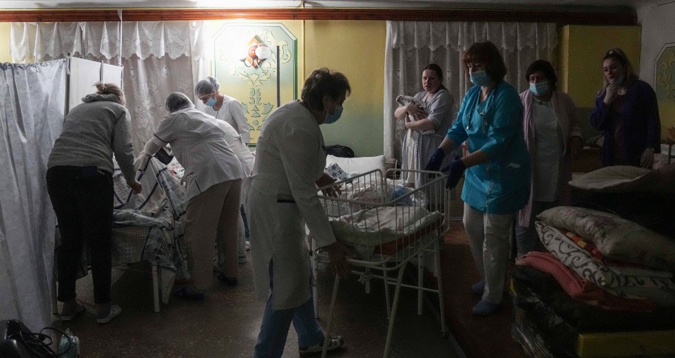 Κίεβο και Μαριούπολη: Ζωή στα καταφύγια