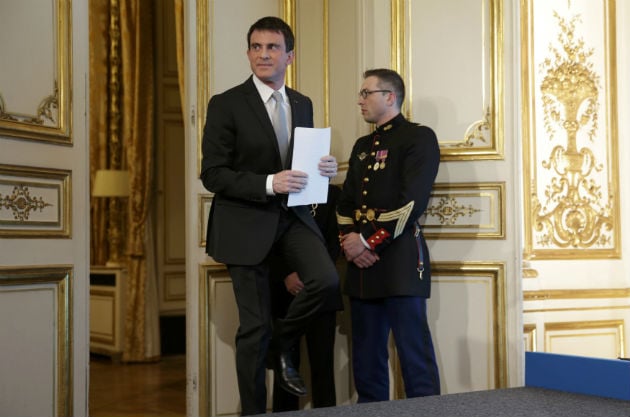 Οι Γάλλοι επέλεξαν δεξιά και όχι ακροδεξιά στροφή