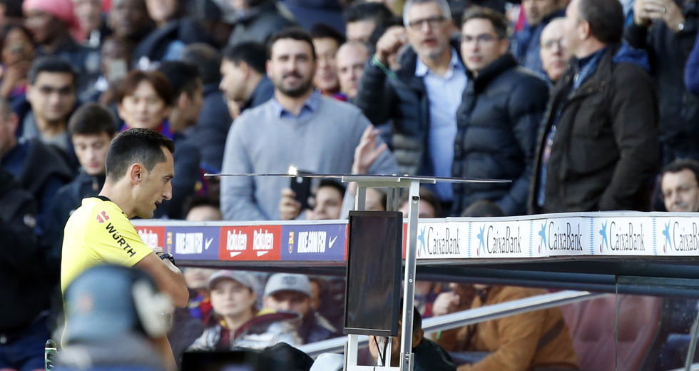 Το var πολύ της θλίψεως…