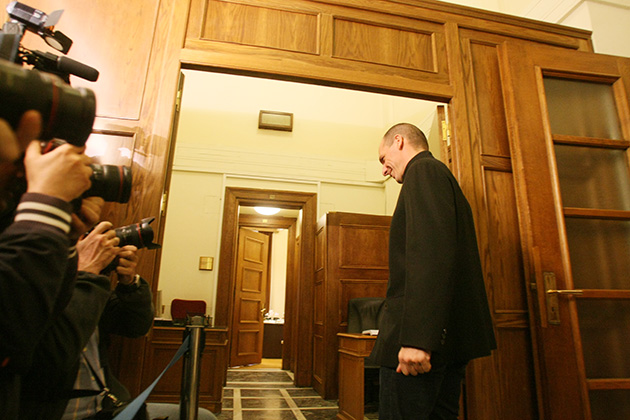 «Μωσαϊκό» διατάξεων για να «ξεκλειδώσει» η δόση