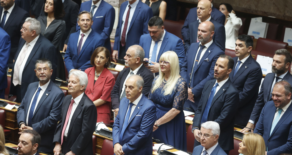Η ορκωμοσία της νέας βουλής σε 10 φωτογραφικά στιγμιότυπα