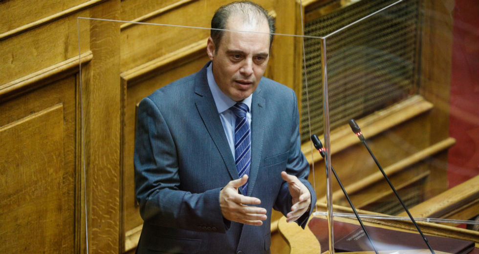 Για αντιεμβολιαστική ρητορική κατήγγειλε τον Κ. Βελόπουλο ο Ν. Βούτσης