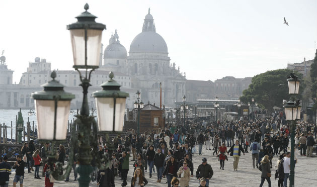 Οι Βενετοί λένε «Addio Venezia»