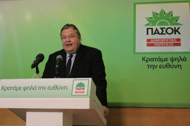 Και διηγώντας τα να κλαις