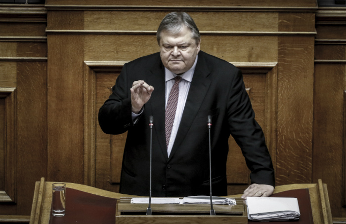 Σφοδρή αντιπαράθεση για το άρθρο 16 στη Βουλή