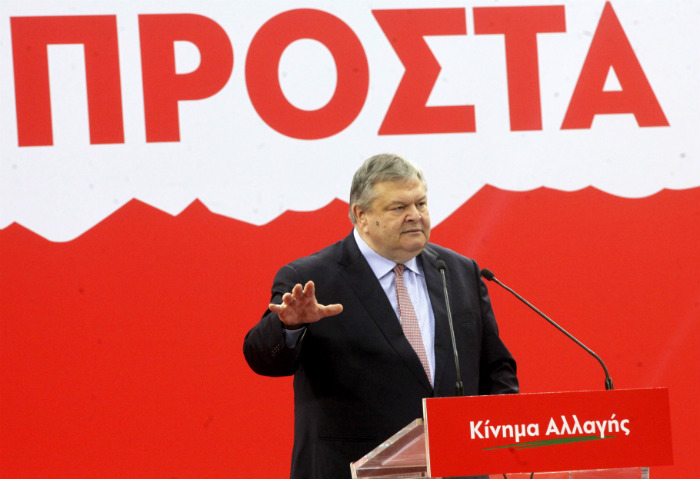Ενωτικό κλίμα και ποικίλες απόψεις στο συνέδριο του Κινήματος Αλλαγής