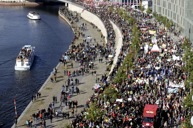 Εξω (μόνο) πάει καλά ο πόλεμος κατά TTIP
