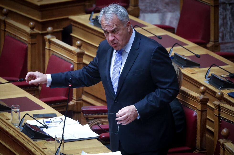Παίζουν την «κολοκυθιά» για τον αποκλεισμό Κασιδιάρη