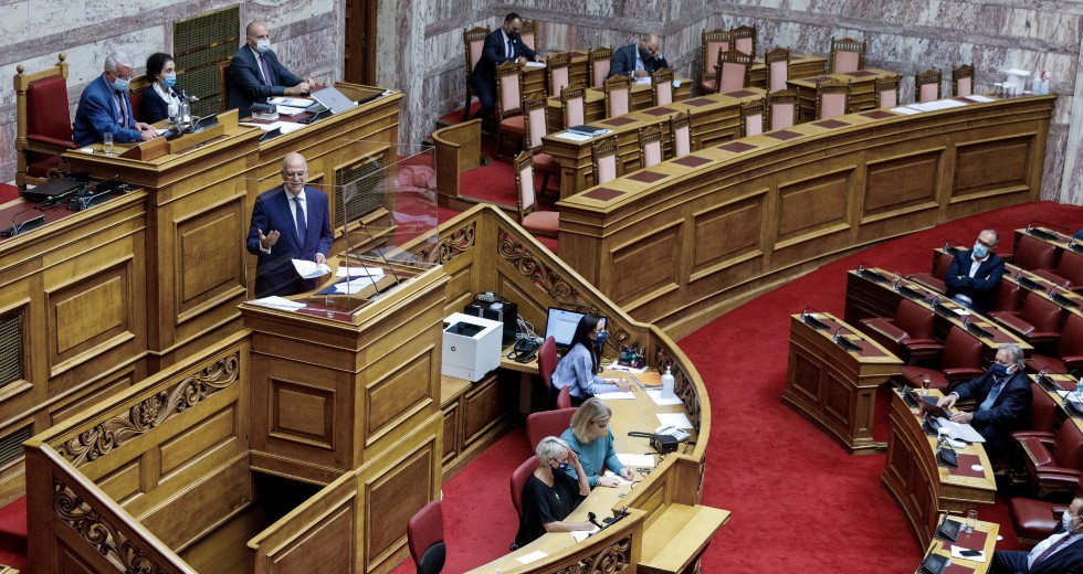 Τρίτη μέρα «απολογίας» της κυβέρνησης για το «επιτελικό» μπάχαλο [LIVE]