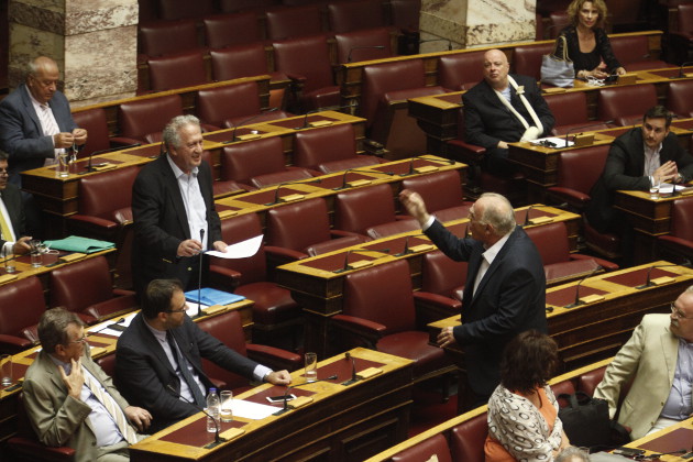 Live η ψηφοφορία για τον εκλογικό νόμο στη Βουλή