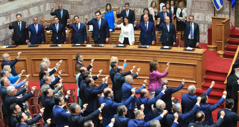 Η ορκωμοσία της νέας βουλής σε 10 φωτογραφικά στιγμιότυπα