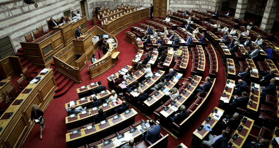 Φουντώνει η αντιπαράθεση για το «επιτελικό κράτος»