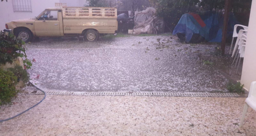 Κρήτη: Σφοδρή χαλαζόπτωση προκάλεσε νέες ζημιές σε καλλιέργειες