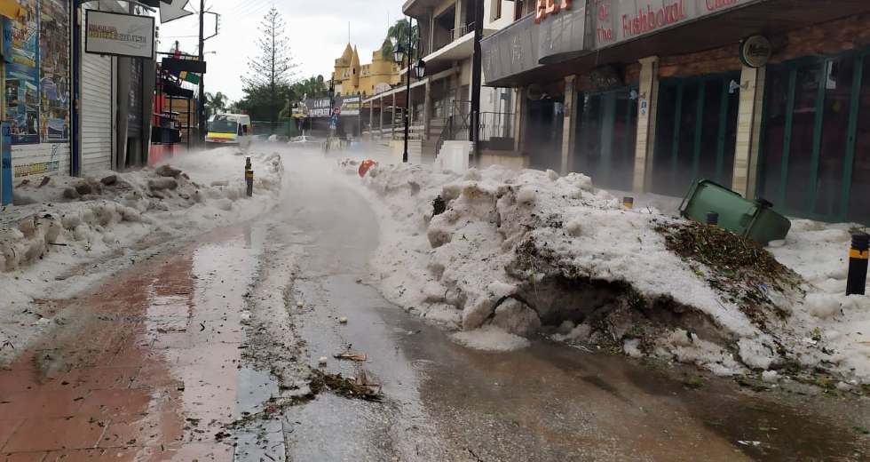 Σε κλοιό κεραυνών και κακοκαιρίας η Κρήτη