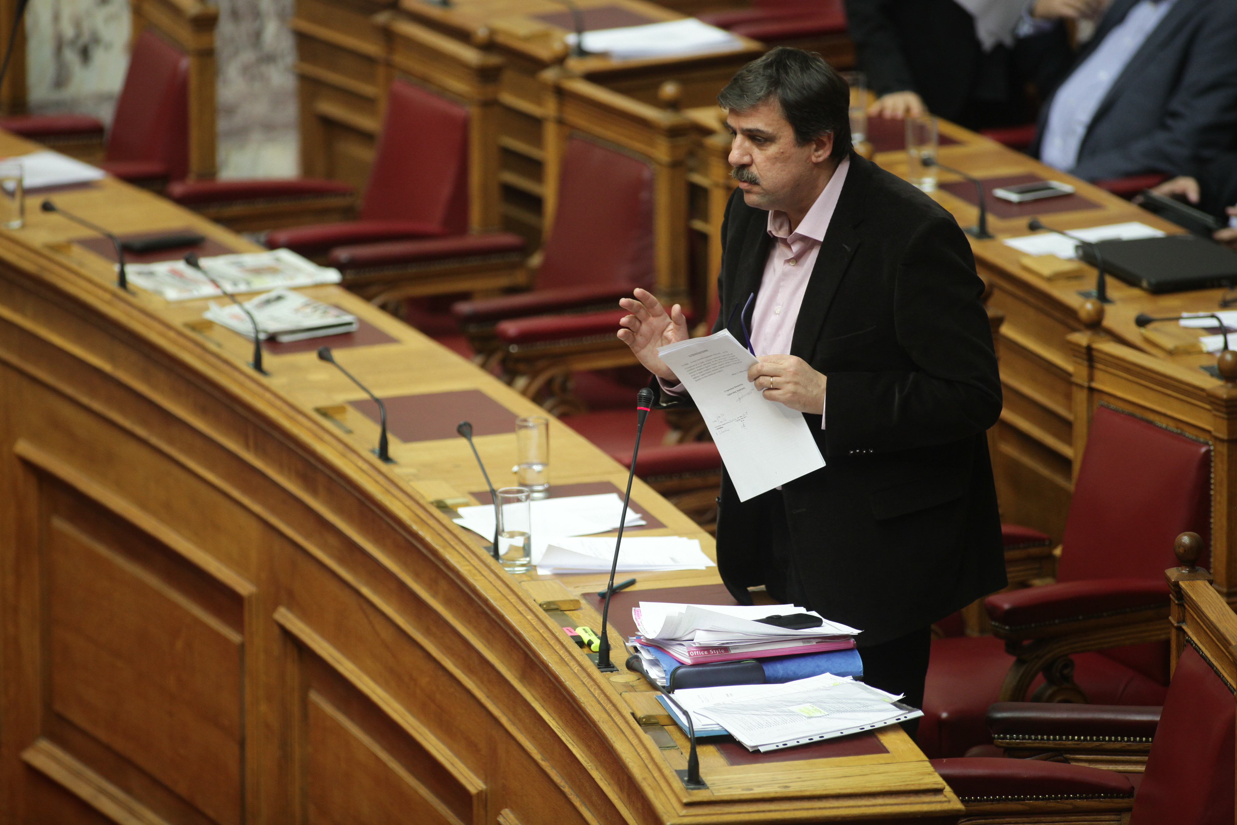 Ψηφίσθηκε το «παράλληλο πρόγραμμα»