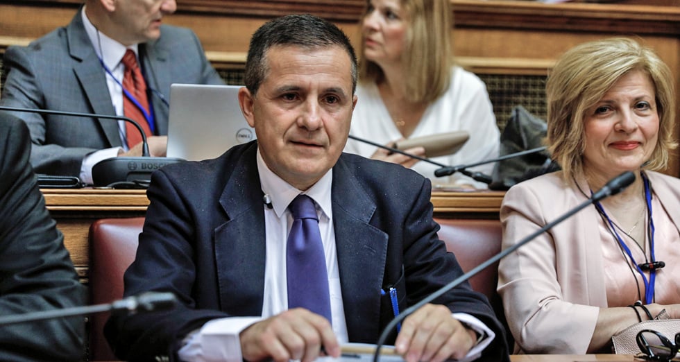 Βάζουν (πονηρά) το… νερό στ’ αυλάκι για ιδιωτικοποίηση