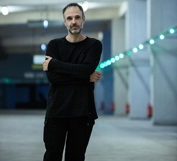 Από την Κάντυ Κάντυ στον Σλάβοϊ Ζίζεκ, μια όπερα δρόμος