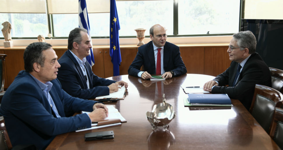 «Αιτία πολέμου» για τους εργαζόμενους η άρση της μονιμότητας στη ΔΕΗ