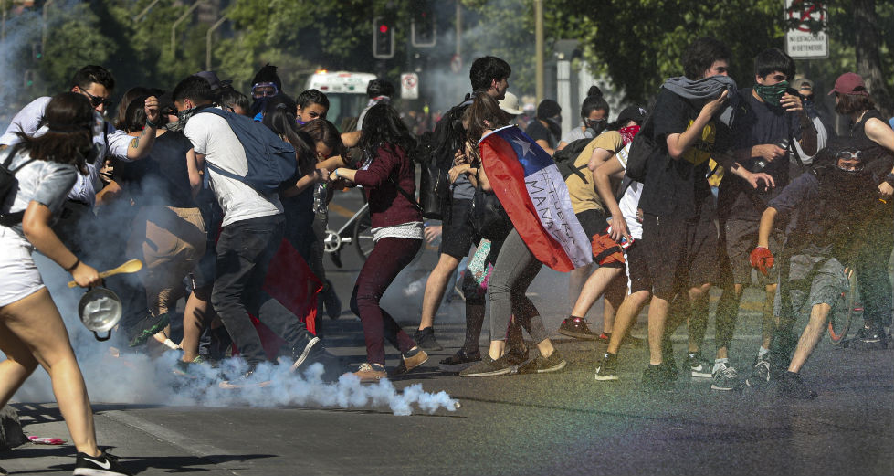 Σκληρότερα μέτρα κατά διαδηλωτών από τον Χιλιανό πρόεδρο