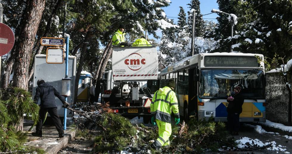 Η επόμενη μέρα μετά το πέρασμα της «Μήδειας» στην Αττική